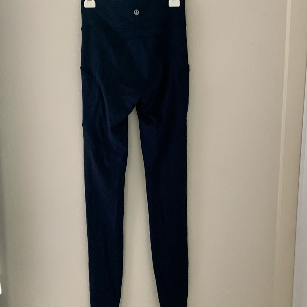 Lulu lemon Invigorate HR tight 28’ Navy Blue